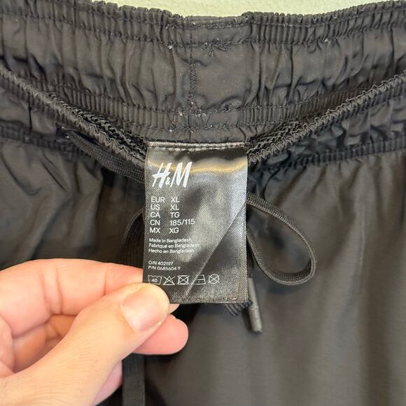 H&M Swimming Shorts Mens XL Black NVRMND Side Print Casual Drawstring Beach Surf - Picture 7 of 8